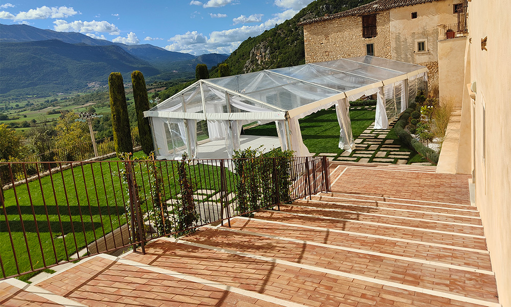 Matrimoni da Sogno in Toscana: L’incanto delle Tendostrutture Crystal